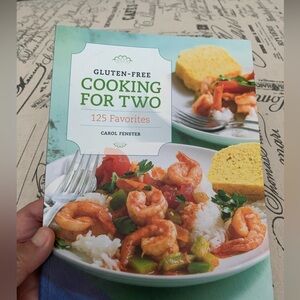 Gluten-Free Cooking For Two: 125 Favorites - paperback Fenster, Carol.